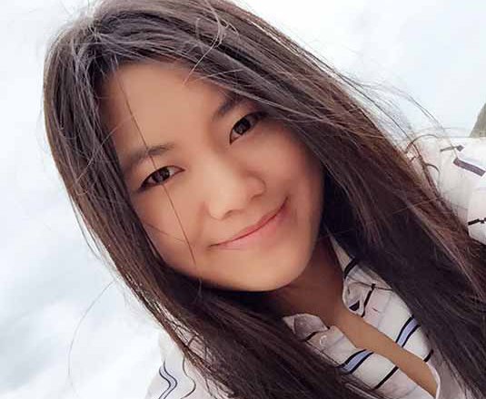 并升入约克华体买球政治与经济专业